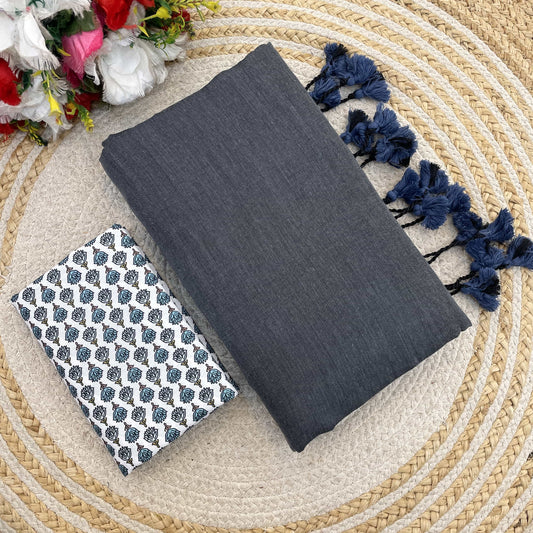 Plain Khadi Cotton Saree with Digital Print Blouse – Elegant & Comfortable Wear