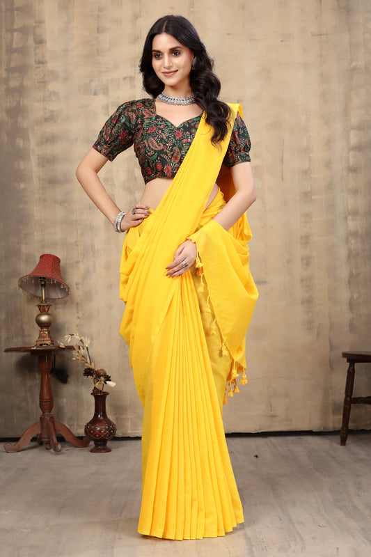 Plain Khadi Cotton Saree with Digital Print Blouse – Elegant & Comfortable Wear