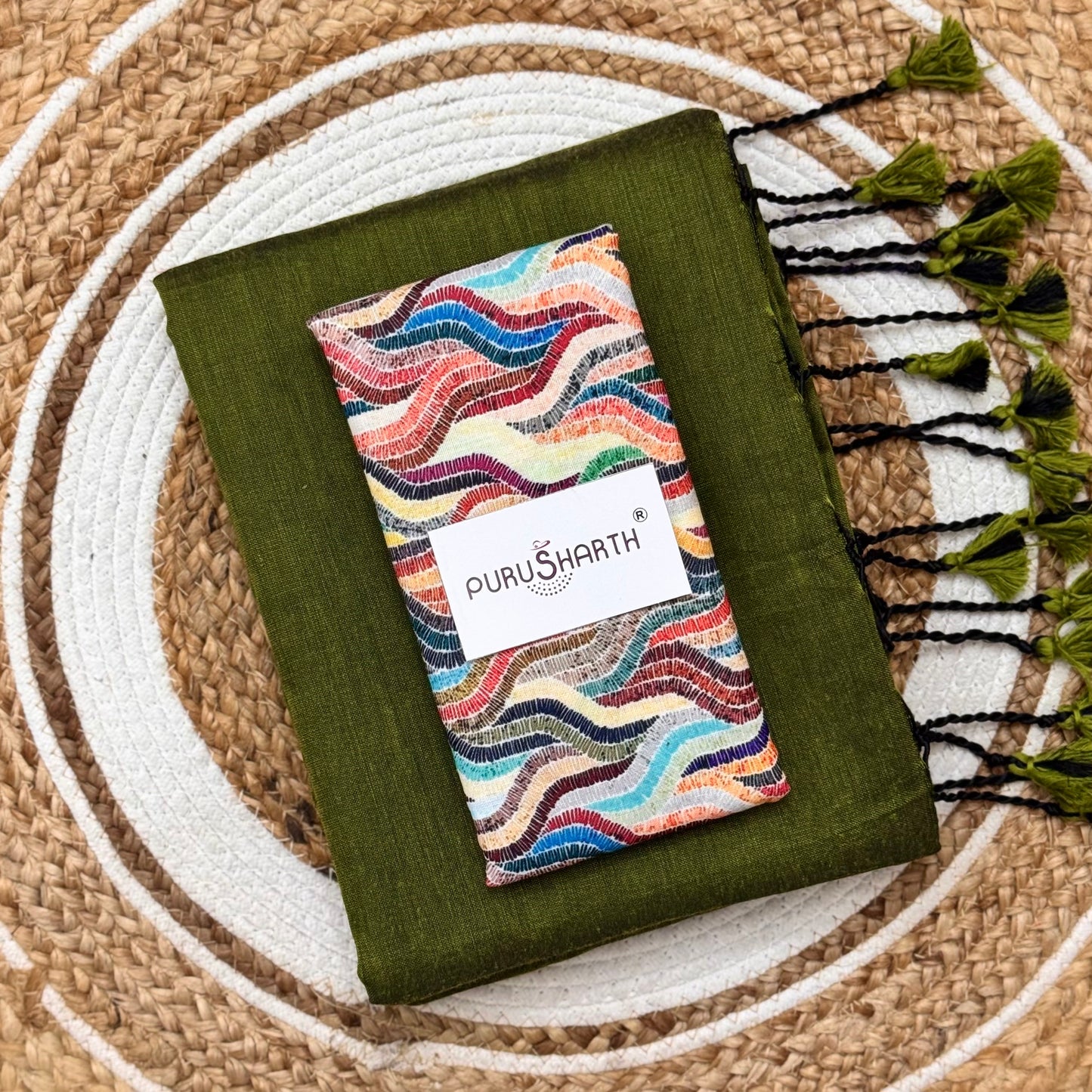 Plain Khadi Cotton Saree with Digital Print Blouse – Elegant & Comfortable Wear