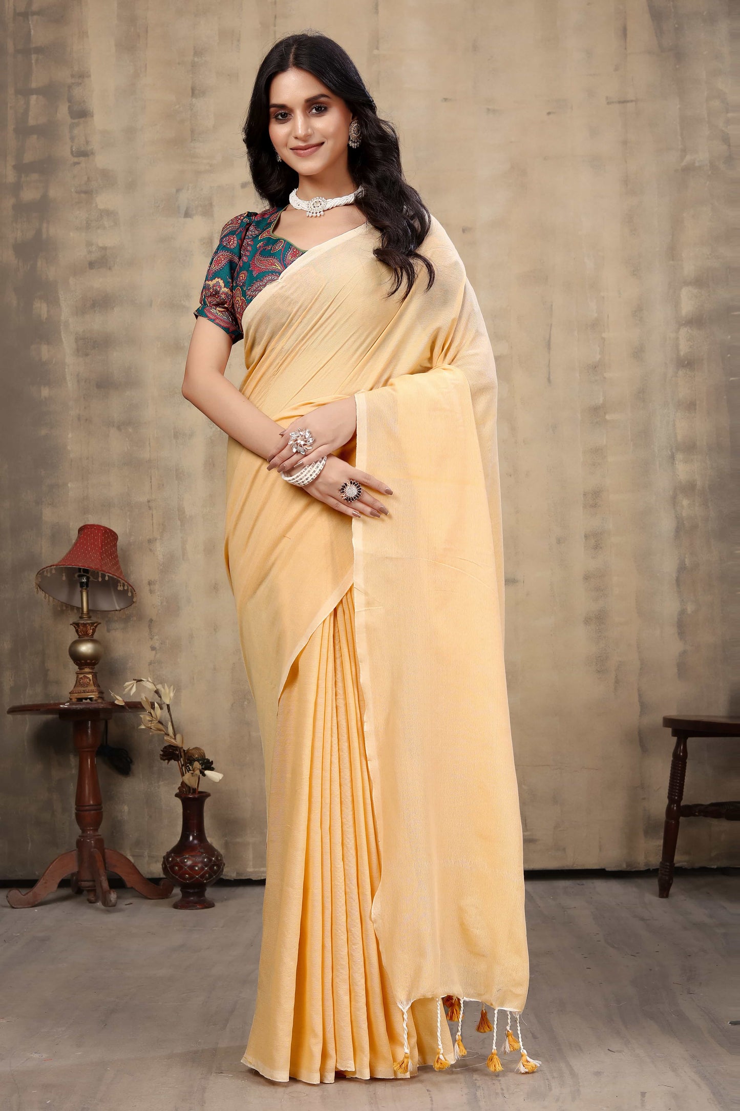 Plain Khadi Cotton Saree with Digital Print Blouse – Elegant & Comfortable Wear
