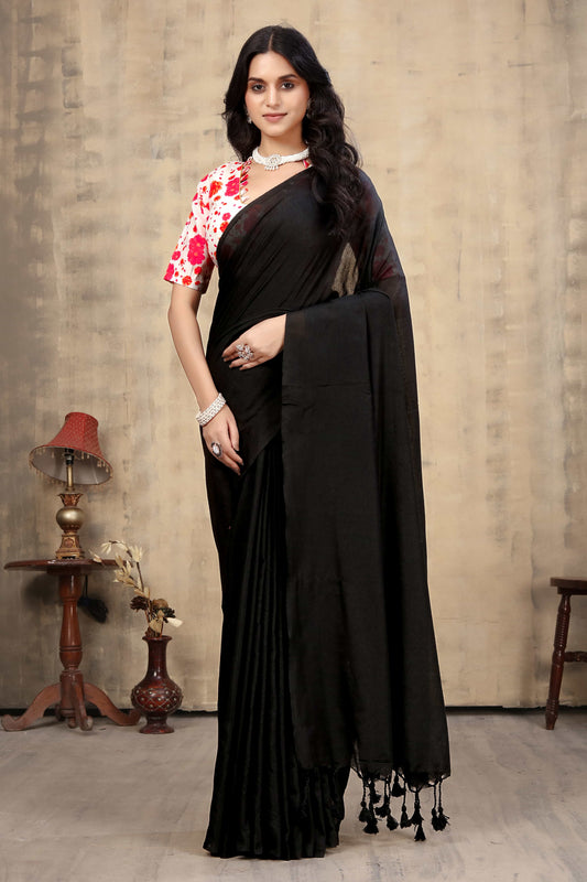 Plain Khadi Cotton Saree with Digital Print Blouse – Elegant & Comfortable Wear