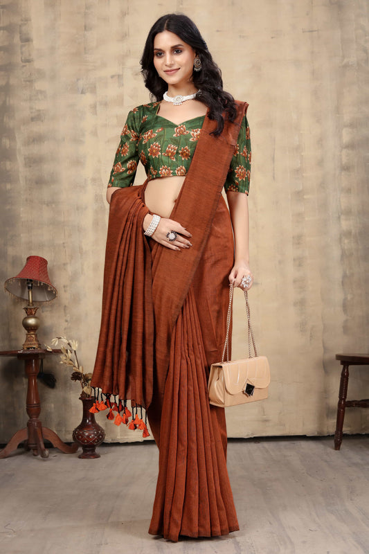 Plain Khadi Cotton Saree with Digital Print Blouse – Elegant & Comfortable Wear